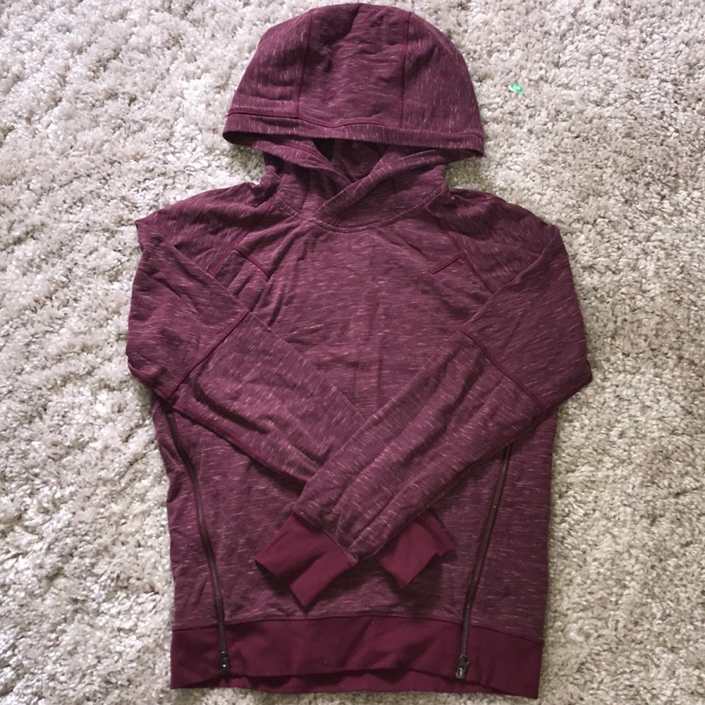 Lululemon sweatshirt!!